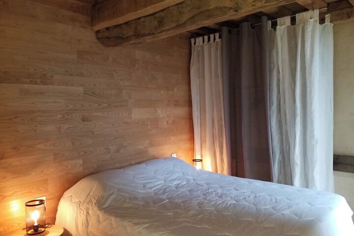 Room 16 of 93