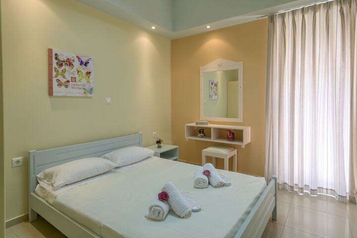 Room 20 of 53
