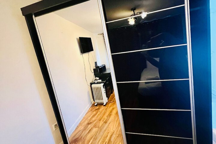 Room 37 of 94