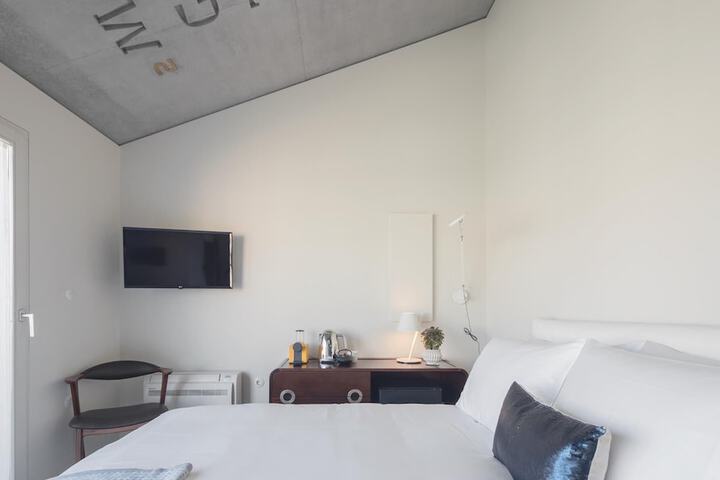 Room 22 of 129