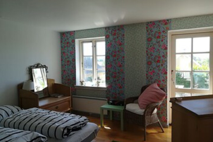 Room 48 of 62