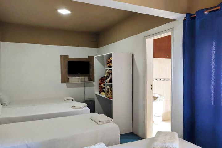Room 11 of 50