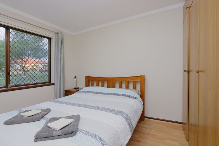 Room 10 of 95