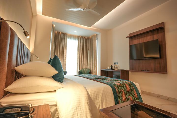 Room 12 of 62