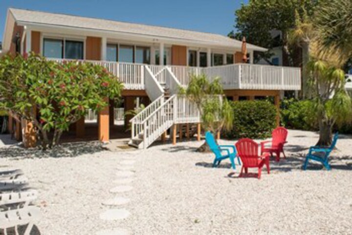 Photo of Breakers 3