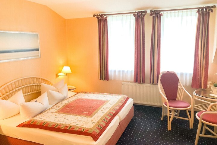 Room 10 of 41