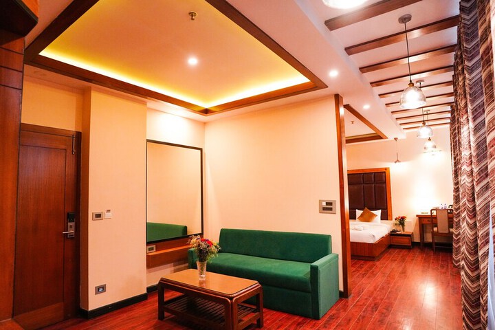 Room 8 of 55