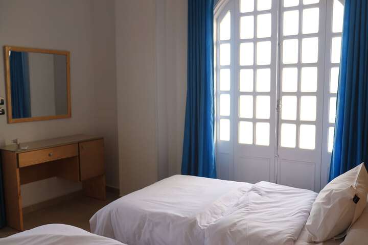 Room 19 of 100