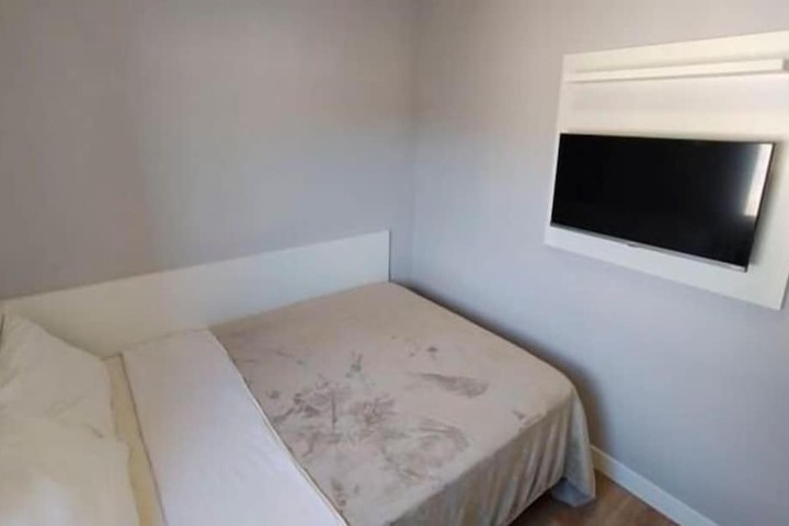 Room 18 of 35