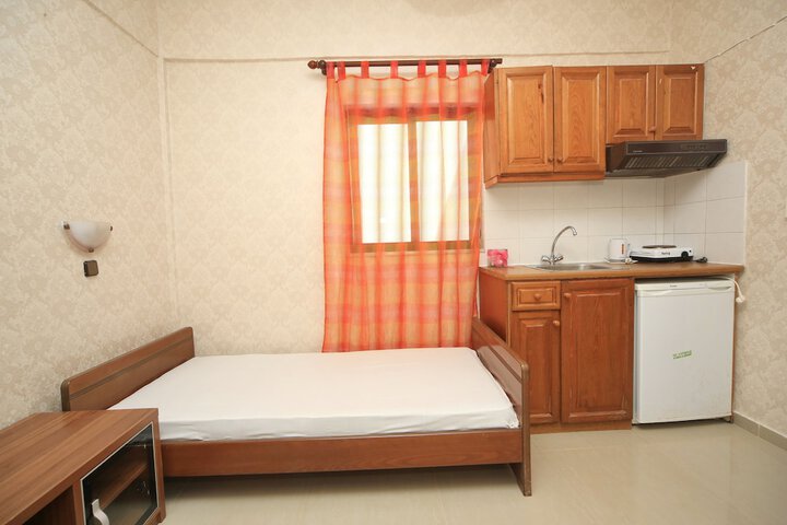 Room 6 of 29