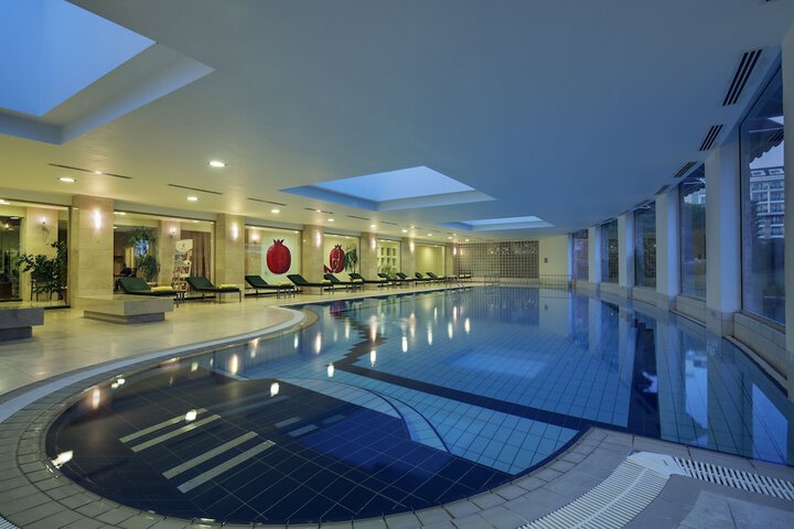 Pool 41 of 130