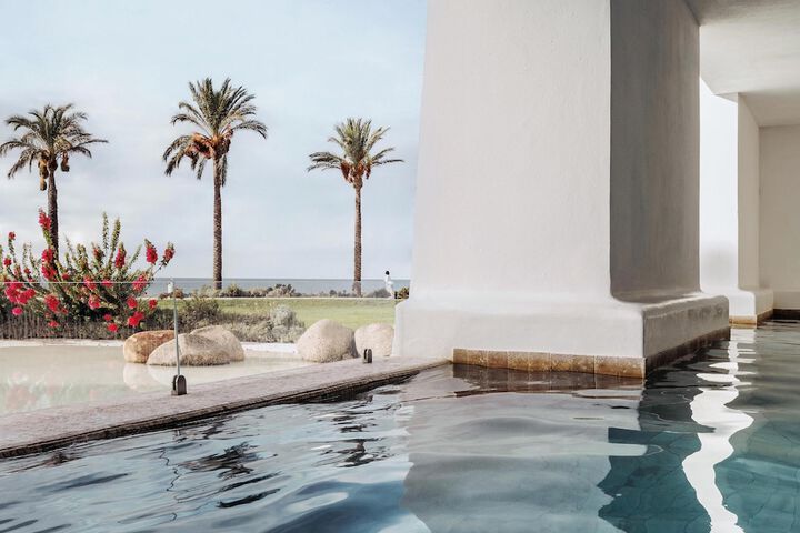 Pool 64 of 103