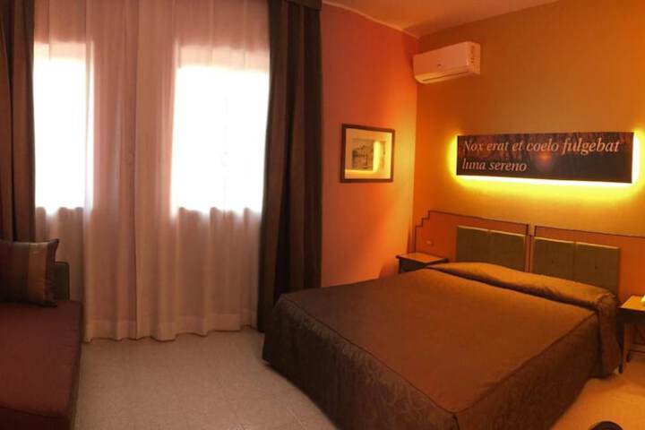 Room 7 of 44