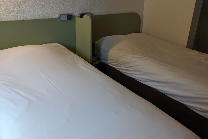 Room 3 of 39