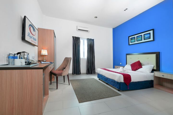 Room 7 of 48