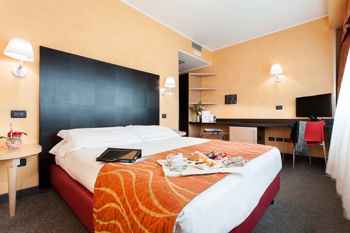 Room 21 of 81