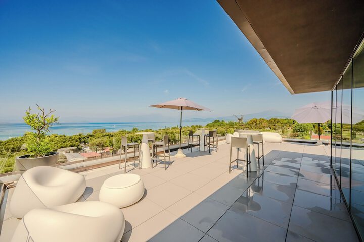 Terrace/Patio 40 of 58