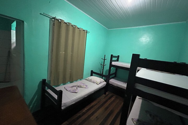 Room 40 of 61