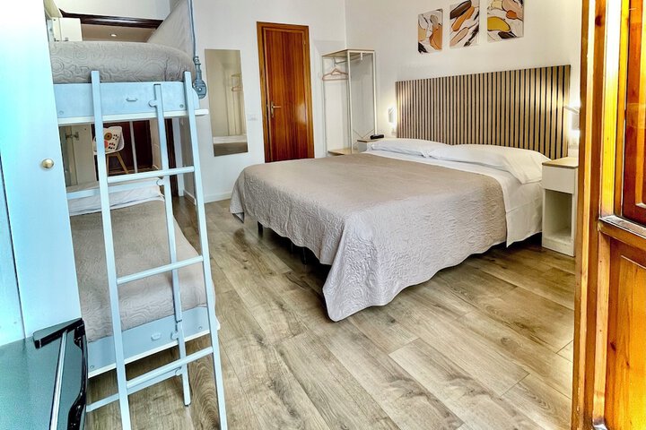 Room 46 of 81