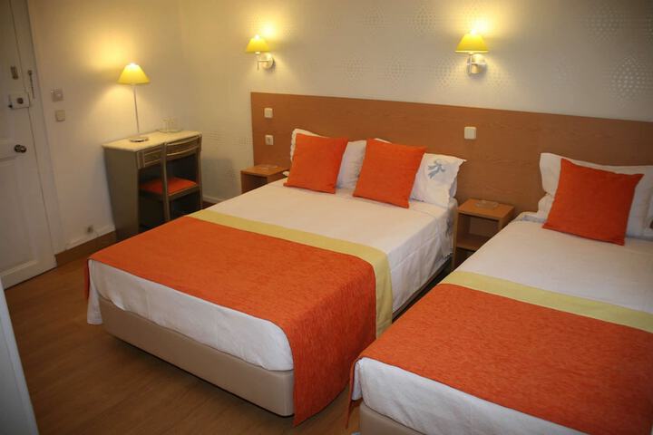 Room 15 of 21