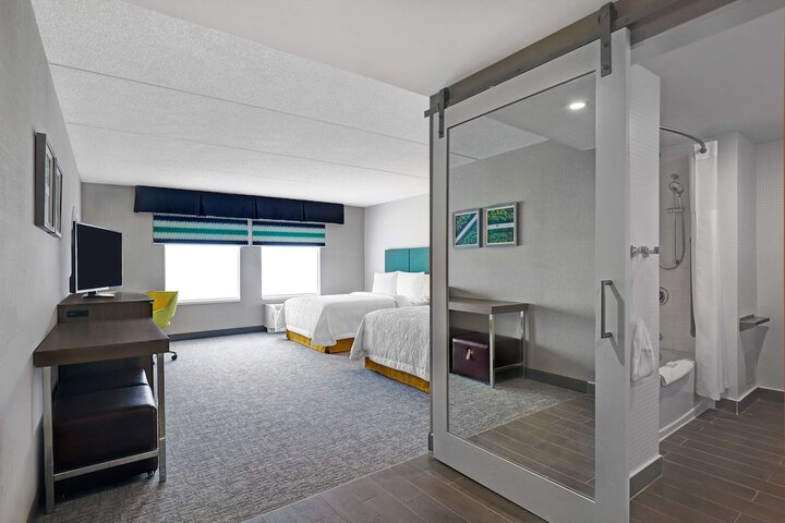 Room 10 of 50