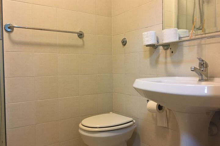 Room 35 of 45