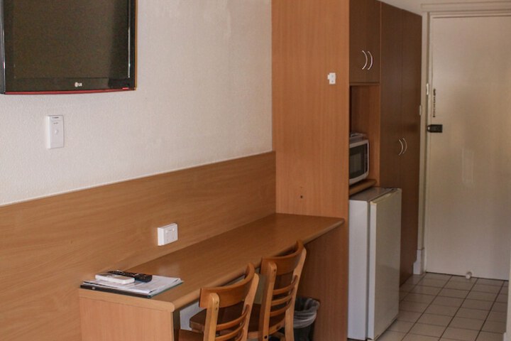 Room 18 of 33