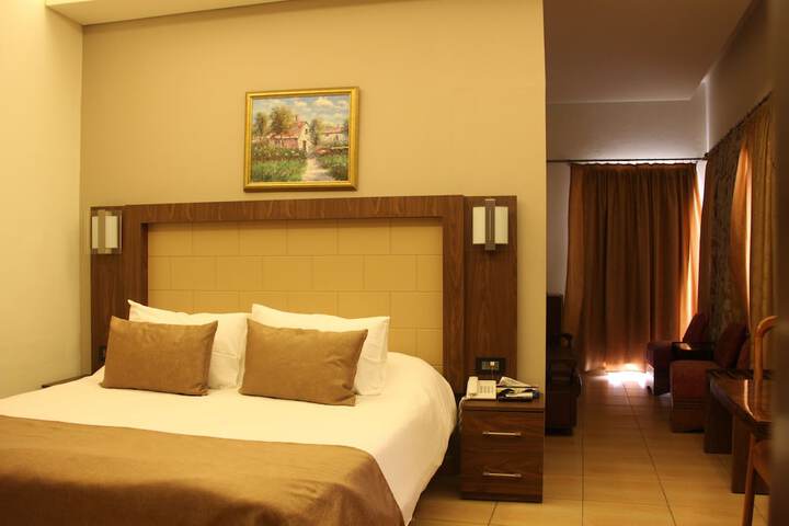 Room 50 of 119