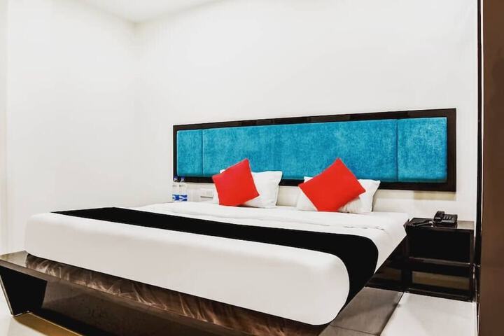 Room 10 of 53