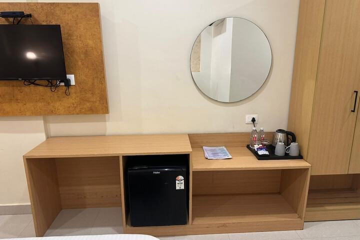 Room 5 of 7