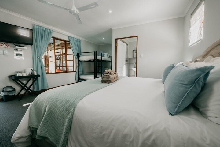 Room 55 of 80