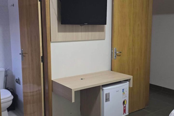 Room 5 of 91