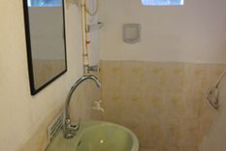 Room 20 of 93