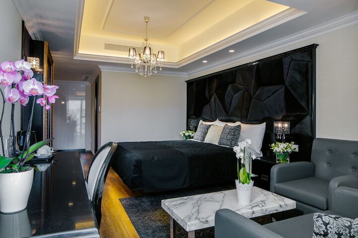 Room 25 of 65