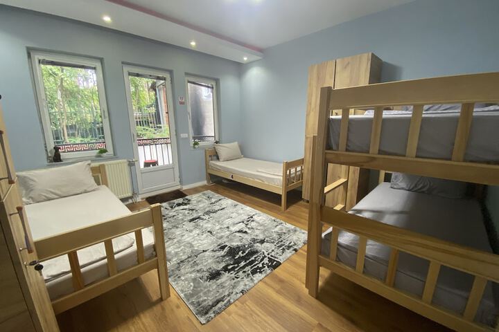 Room 14 of 34