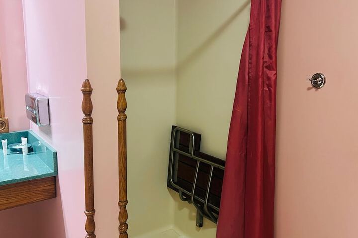 Room 15 of 59