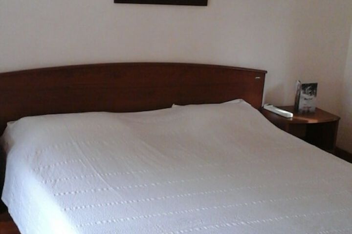 Room 13 of 81