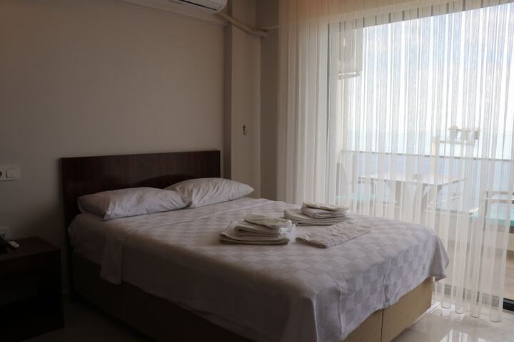 Room 7 of 26