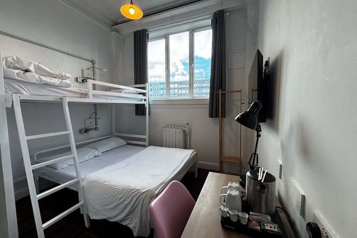 Room 30 of 75