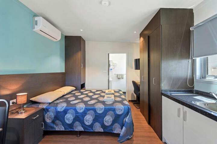 Room 21 of 113