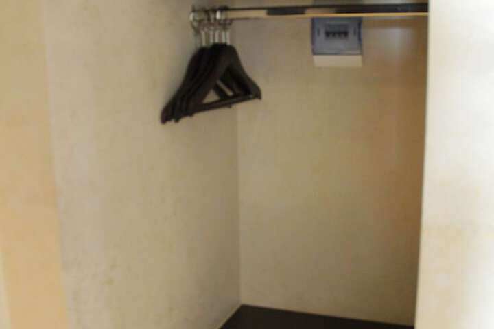 Room 26 of 68