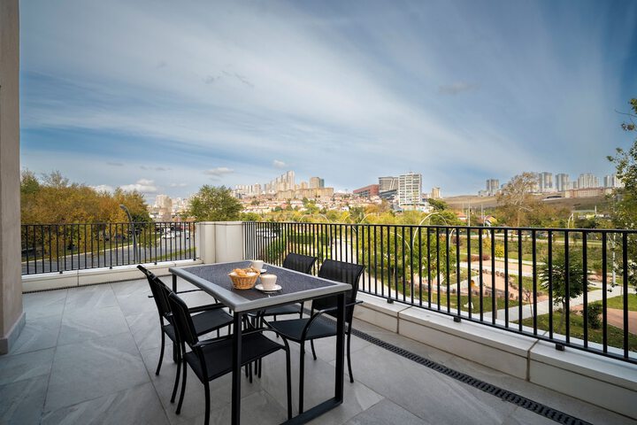 Terrace/Patio 66 of 92