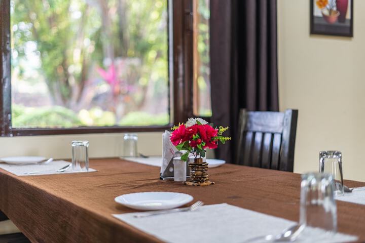Dining 52 of 95