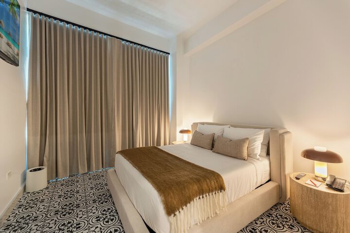 Room 46 of 98