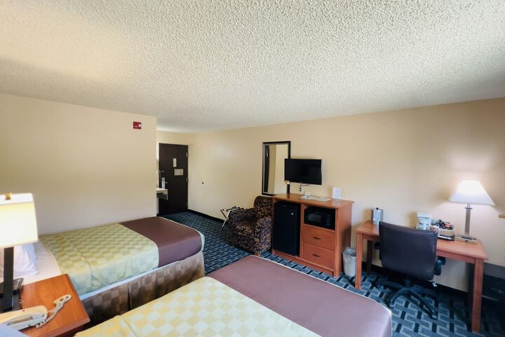 Room 11 of 46
