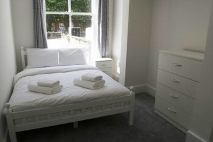 Room 4 of 23