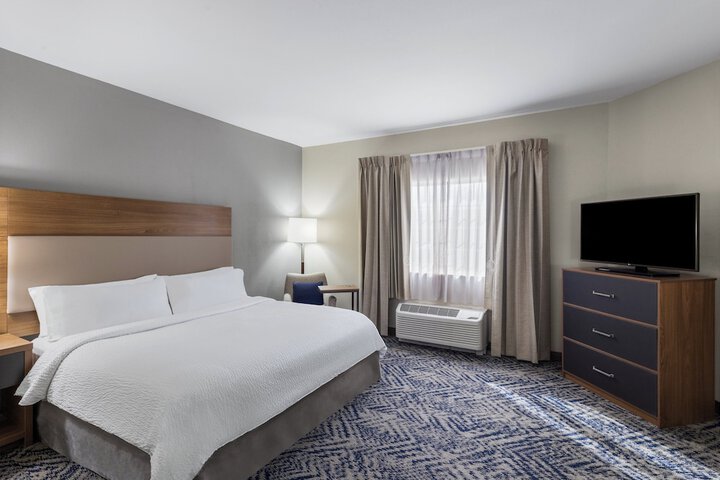 Room 16 of 39