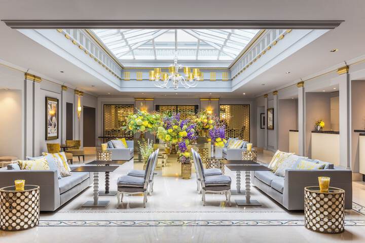 Guest Lobby
