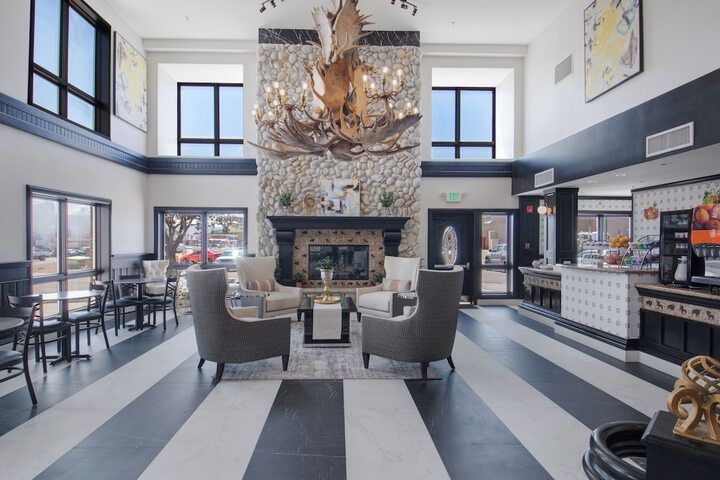 Guest Lobby
