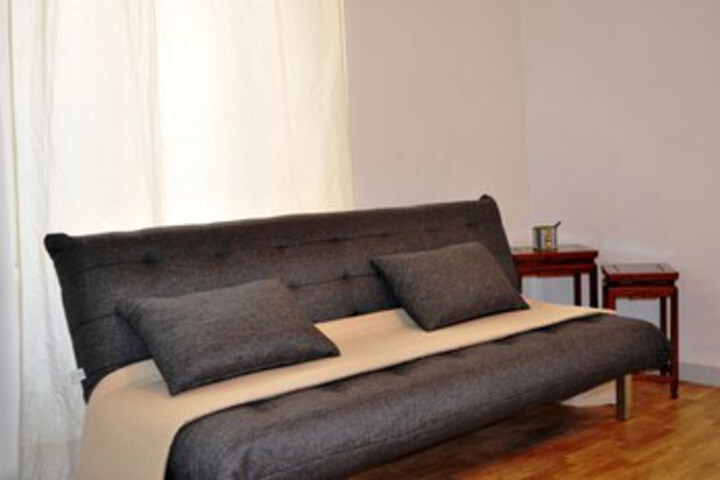Room 10 of 20